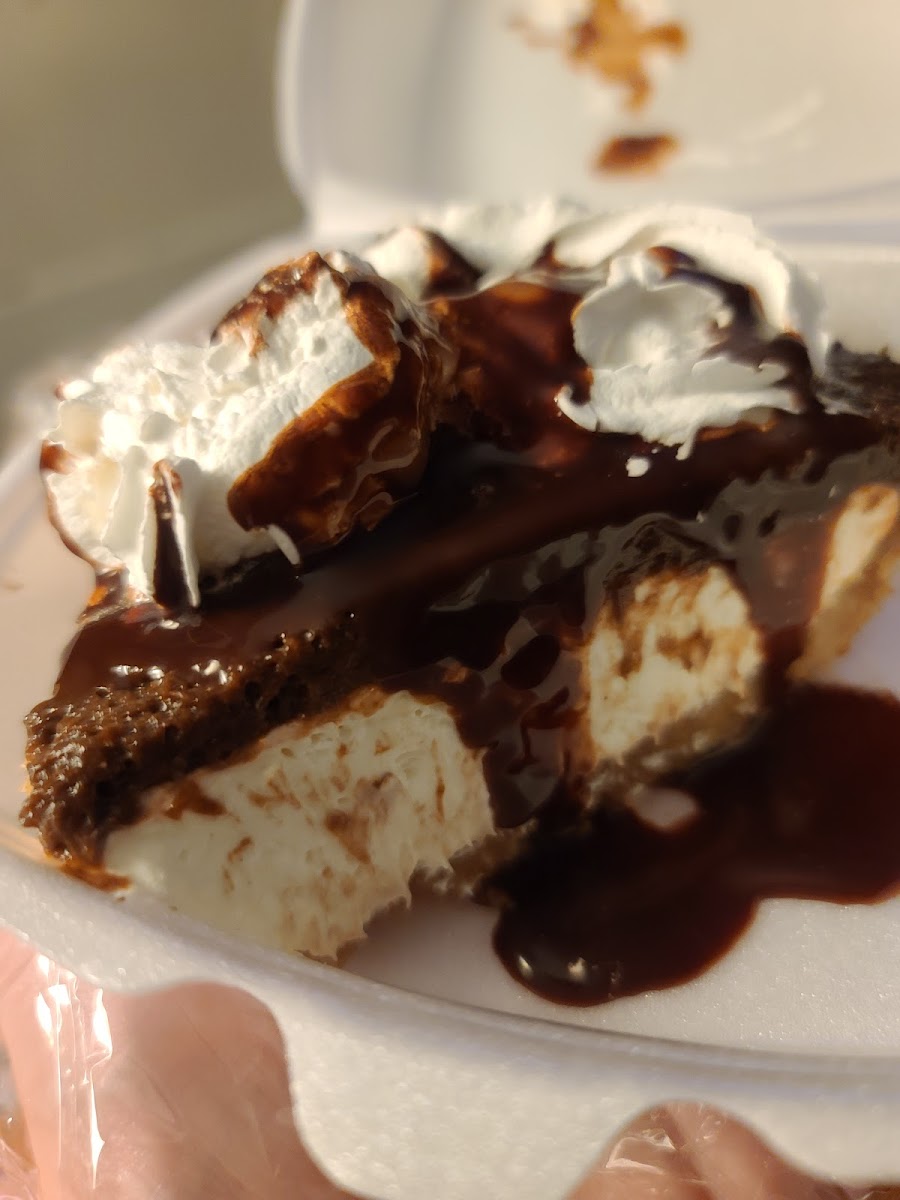 Paolucci Restaurant, Deli & Lounge-9